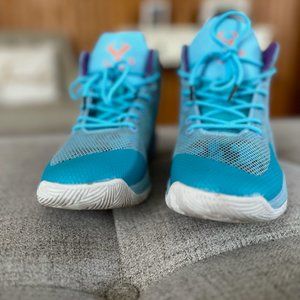 LMWANG women basketball sneakers size 6.5